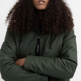 4---Stutterheim_Woman_Stockholm_Winter_Green_9