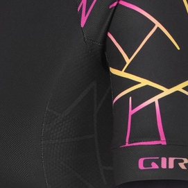 4---giro-chrono-sport-jersey-womens-road-apparel-black-craze-detail-2