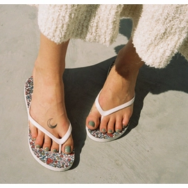 4---Sleeperswomensslimflowernaturalrubberfairtradeflipflop2_4d064708-a9aa-4aec-a084-3bb215466124_1512x