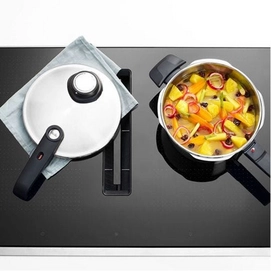9---Fissler_vitavit_premium_Schnellkochtopf_4.5L_622-412-04-0700_Mood2_11_137