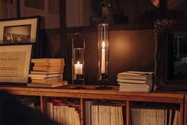 5---00273-OVAL-CANDLE-35-schwarz-atmo-1-pdp_1920x1920