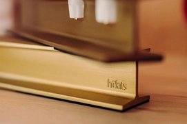 9---00662_HENRY-METAL-II-gold-atmo-3-pdp_1920x1920