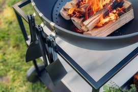 4---00878_BBQ-Tool-Set-schwarz-atmo-02-pdp_1920x1920
