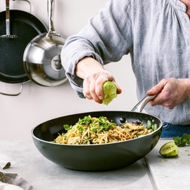 CC003850-001Wok28cm_06