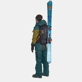 49201-90201-AVABAG_LITRIC_FREERIDE_18_black_raven-M-04