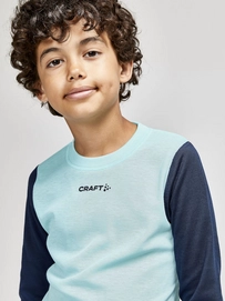 5---1909712-396319_CORE Warm Baselayer Set J_Closeup3