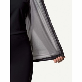 5---Ws-The-Orange-Jacket_True-Black_840004_900_DET_1151_low_c