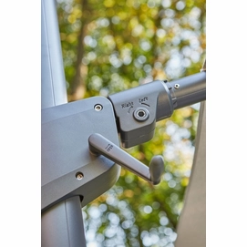 5---umbrella_suns_palmoli_mrg_detail1_mood_1500