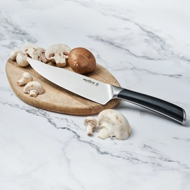 2---E920270_CHEFS_KNIFE_20CM_LIFESTYLE_HRsquare_2_db7168fd-7493-4f18-9257-02686f7675b6