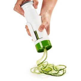 4---E900025_Spiralizer_In_use_2