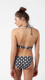 5348_lola-halter-top_01_amb1