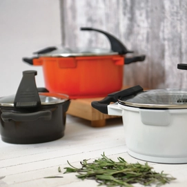 6---0004751_kookpot-met-deksel-oranje-28-cm