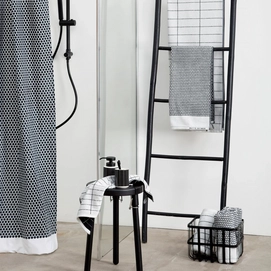 6---Grid_towel_3e7ef7e8-bc3a-4e30-90f0-978a6f6c423f_1800x1800