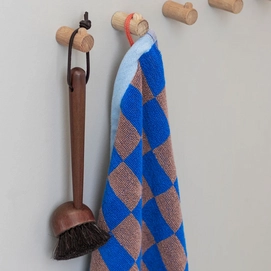 3---RETRO_towel_col76_04_a8bd0b20-c83d-478c-bfa0-164be94e179c_900x