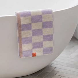4---RETRO_towel_col87_01_40138744-d5e1-46dd-a1bf-2cd9604c06c1_900x