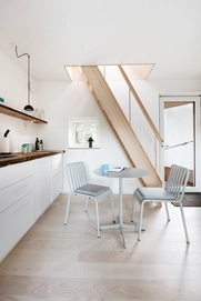 3---Loevtag Hotel 2019_Palissade_PC Portable_Coffee_Rainbow Mug_Porter_Neu Table
