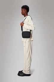 Shield_Box_Bag-Crossbody-14950-01_Black-7