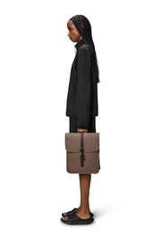 4---13010_shade_ss25_women_1