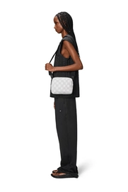 14100_warp_ss25_women_1