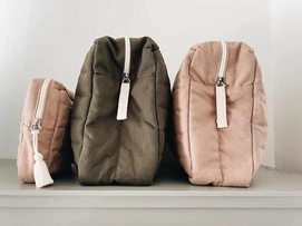 Toiletry_bag-Accessories-429-07_Latte-2_grande.jpg