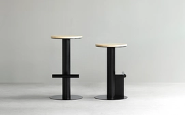 3---2023_Pole_Barstool_65cm_75cm_PineBlack