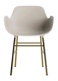 2---normann-copenhagen-spisebordsstol-normann-copenhagen-form-armchair-steel-brass-light-grey-1508074