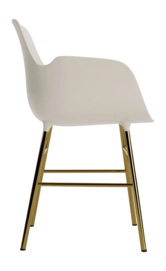 4---normann-copenhagen-spisebordsstol-normann-copenhagen-form-armchair-steel-brass-light-grey-5835965