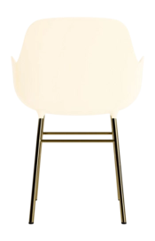 3---normann-copenhagen-spisebordsstol-normann-copenhagen-form-armchair-steel-brass-cream-2071391