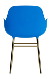 3---normann-copenhagen-spisebordsstol-normann-copenhagen-form-armchair-steel-brass-bright-blue-2767024