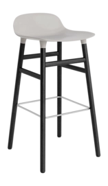 Barstuhl Normann Copenhagen Form Bar Chair 75 cm Warm Grey / Black
