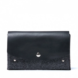 Clutch Castelijn & Beerens Renee Lily Vilt Zwart