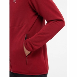 6---Kyanite-AR-Hoody-Bordeaux-Pocket-Detail