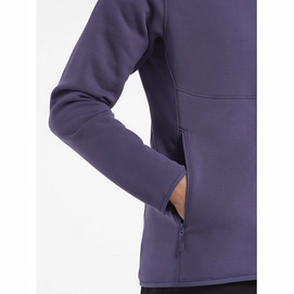6---Kyanite-AR-Hoody-Multiverse-Pocket-Detail