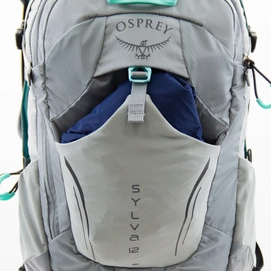 6---Sylva_Stretch front pocket