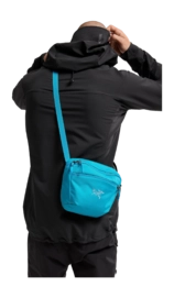 4---Mantis-2-Waistpack-Blue-Tetra-_no-bg