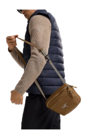 F23-X000006100-Mantis-2-Waistpack-Relic-Detail-_no-bg