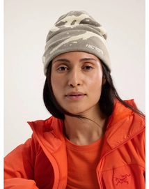 3---F24-X000009253-Grotto-Toque-Rune-Arctic-Silk-Front-View