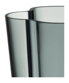 2---1024740_iittalaemea_02_iittala_alvar-aalto-collection-vase-220mm-dark-grey