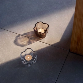 4---1051194_iittalaemea_04_iittala-aalto-tealight-candleholder-linen