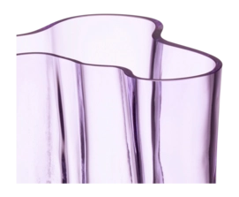 2---1074787_iittalaemea_02_iittala_aalto-vase-140mm-light-lilac-wood-mold