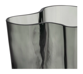 2---1079422_iittalaemea_02_iittala_aalto-vase-140mm-dark-grey
