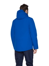 6711492_506_model_back-half_01
