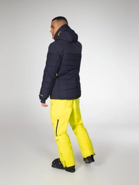6711902_905_model_back-full_01_web