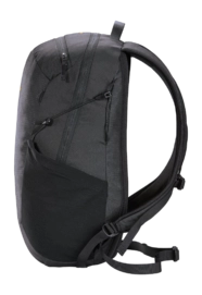 3---Mantis-16-Backpack-Black-Side-Left-_no-bg