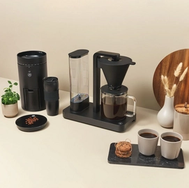 7---coffeemaker-performance-wspl-3b_coffeegrinder-uniform-wsfb-100b-in-stylish-kitchen_square_f052378e-3cfd-4b56-a600-d0b16113889e
