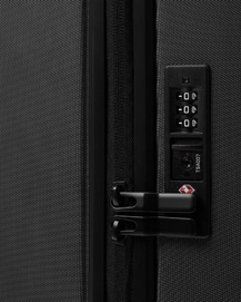 6---Ramverk_20Front-access_20Carry_20On_20Black-3_231f55c8-08e6-4994-90c4-1b63c69ac527