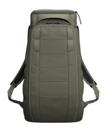 2---Hugger_2020l_20Moss_20green-2-_no-bg