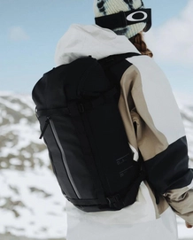 8---Backcountry_Backpack_20L_Black_Out_111