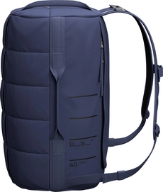 12---The_Roamer_Duffel_40L_2000187300901_BlueHour_3_lowres