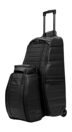 Hugger_20Backpack_2020L_20_20Line_20Cluster-7-_no-bg